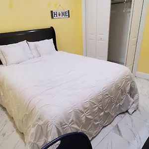 Homestay Tom House, Tampa